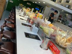 -百品聚旋转火锅(万德庄店)