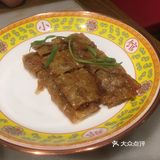 中午跟朋友去的，那家挺有名的馆子，结果还是大失所望