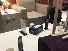 -南京南站高铁商务座休息室