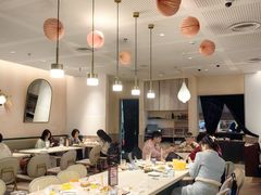 -必胜客(WOW中心城店)