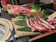 -山川小町·极番烧肉(新地假日广场店)