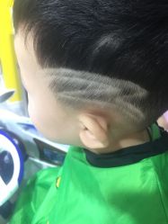 -爆米花儿童美发