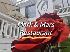 -Mark&Mars Restaurant