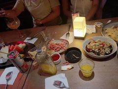 -FOUR PLAY BAR