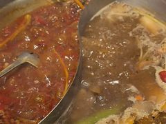 -沸炉重庆老火锅(军事博物馆店)