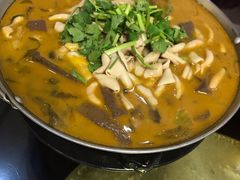 -余杨鸭鸭餐厅