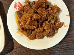 -爆炸头阿姨小四川正宗川味小吃(无任何分店)