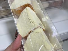 -顶东面包花园·生日蛋糕(世博店)