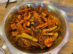 -嘎嘎鸭下巴·爆辣干锅(明教寺店)