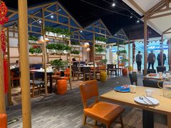 -渝信川菜 · 川味家常菜(财富购物中心店)
