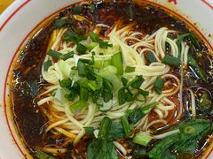 -叶伟胡辣壳面(两路口店)