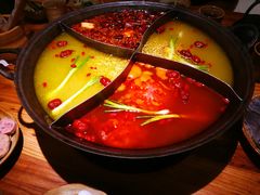 -白乐天毛肚火锅馆(解放碑店)