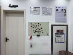 -四月宠物医院·猫专科·心脏专科·内科(转塘店)