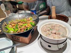 -费大厨辣椒炒肉(沙河万达店)
