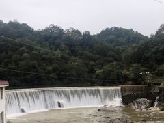 -燕子河大峡谷天坑仙境