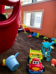 -孩子王童乐园(马群店)