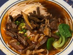 -霸蛮湖南菜·牛肉粉(荣京西街店)