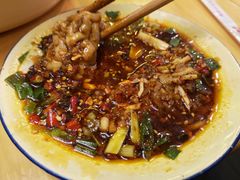 -拈签一笑黄牛肉辣卤串串