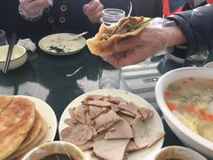 -李连贵酒家熏肉大饼(昆明街店)