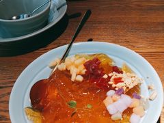 -蜜桃餐厅·伴山(湖滨商业街店)