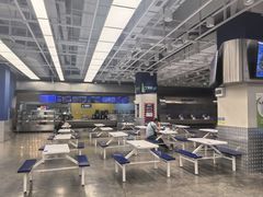 -盒马X会员店(王府井奥莱UP TOWN店)