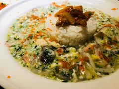 -玛格萝妮比萨屋(陆家浜路店)