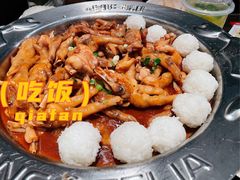 鸡爪煲-胖哥俩肉蟹煲(湖滨银泰in77店)