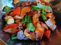 牛肝菌炒腊肉-尽善百年古院餐厅(王家老宅店)