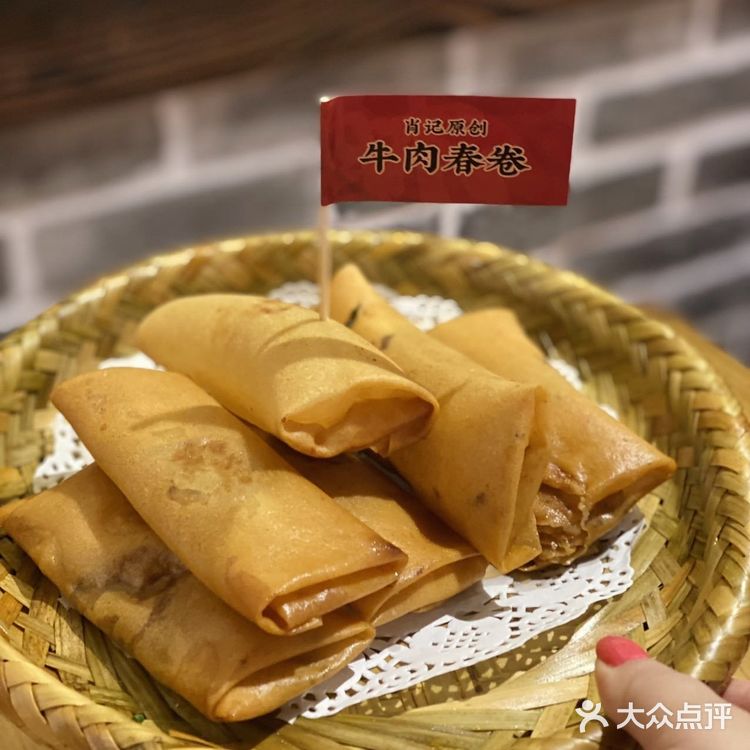 在美食如云的武汉，“肖记公安牛肉鱼杂”久居武汉湖北菜