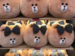 -LINE FRIENDS Garosu-gil Flagship Store