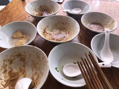 -松树干拌面店