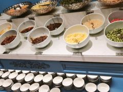 自助调料区-五星桥原切肥牛火锅·30年专注好牛肉(湖塘店)