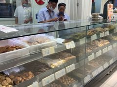 面包甜点陈列柜-上海哈尔滨食品厂(淮海中路店)