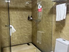 -清水湾酒店(深圳横岗塘坑地铁站店)