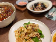 -肆海小川菜酒馆Wine Bistro (青年路店)