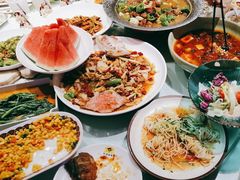 -巴特餐饮6加1音乐餐吧·新疆菜