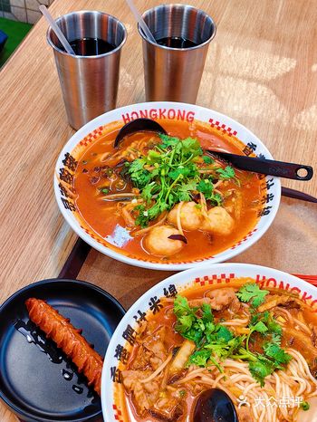 一碗番茄浓汤米线太香，热腾腾的幸福感来了