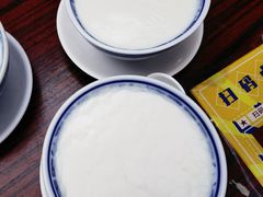-周大娘牛乳(旧寨古村总店)