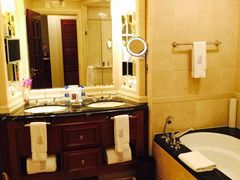 -广州富力丽思卡尔顿酒店