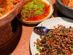 -浩海火燒雲傣家菜(芮欧百货店)