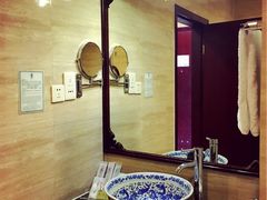 -屋顶顶城市·江景酒店-客房部