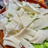 今天尝鲜火锅，辣到飞起！