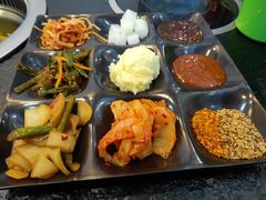 -烤路里·韩国品质自助烤肉(石路天虹4号店)