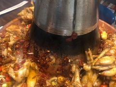 -超越炭火牛蛙火锅鸡(河东店)