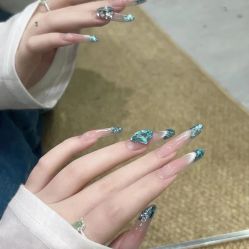 -初瞳专营美睫美甲