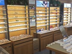 -优医视平价眼镜超市蔡司依视路折扣(小马厂店)