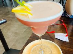 -Chom Cafe and Restaurant