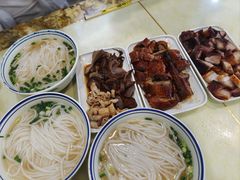 -香辉食馆(新兴路店)
