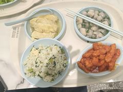 -荣华基·现炒快餐(肇嘉浜路店)