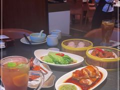-蝴蝶里·粤菜·点心(滨江龙湖店)